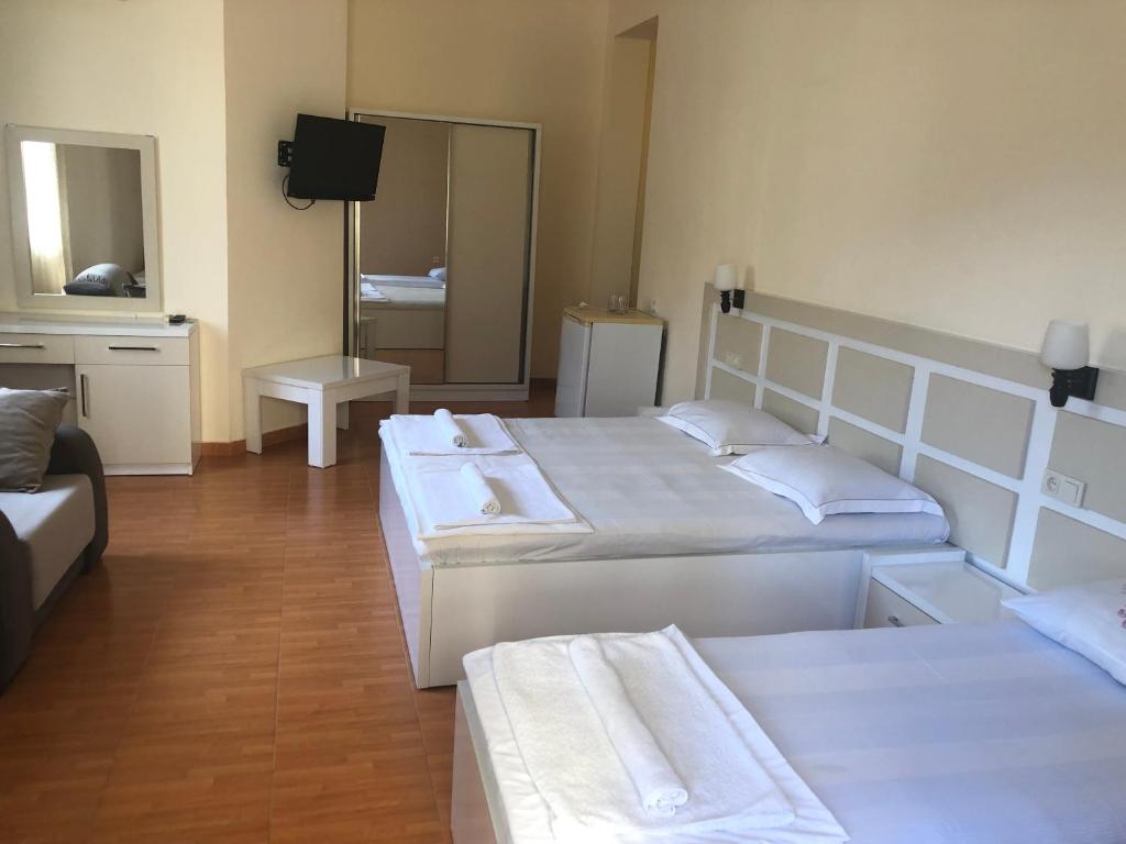 Hotel Irise room 2